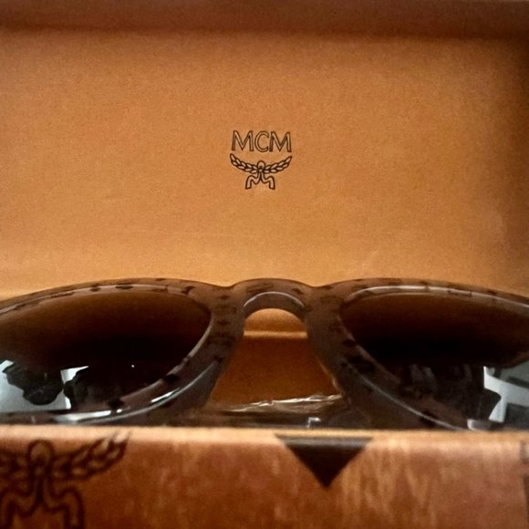 MCM All-over Logo Visetos Square Aviator Sunglasses main image 13